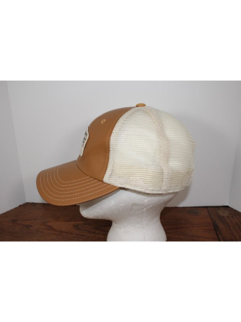 Yellowstone Tan Leather SnapBack With Buffalo Patch Mesh Back American Needle - Picture 2 of 5
